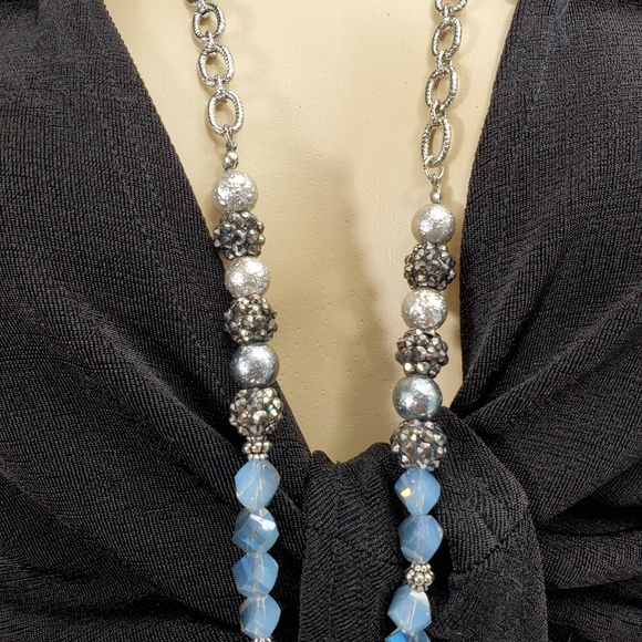 PreLoved Long Necklace - Beautiful - Adjustable - Picture 8 of 10